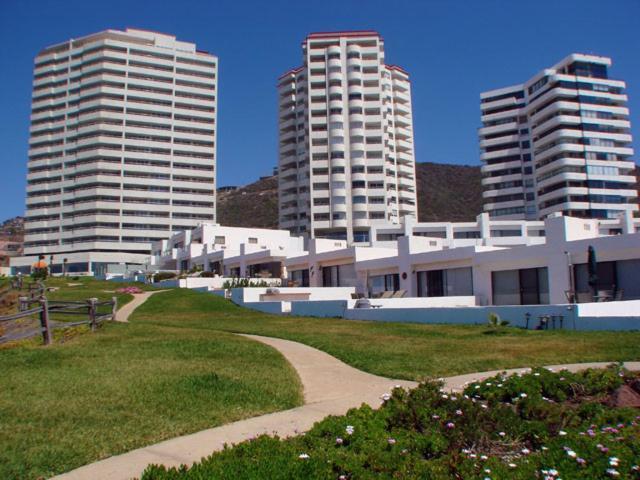 Beachfront Condo W Pools Steps To Beach & Mins To Dt Rosarito Buitenkant foto
